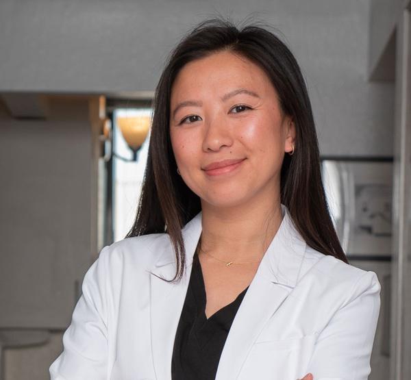 Portrait of Dr Lisa Pham